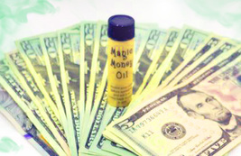 Free W $49 Haunted Witch's Purse Money Magnet Drawing Oil Magick Witch CASSIA4 - $0.00