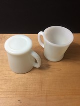 Set of 2 White D-Handle Fire King Mugs image 3