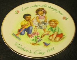 AVON 1991 MOTHER&#39;S DAY COLLECTORS PLATE MB - $4.00