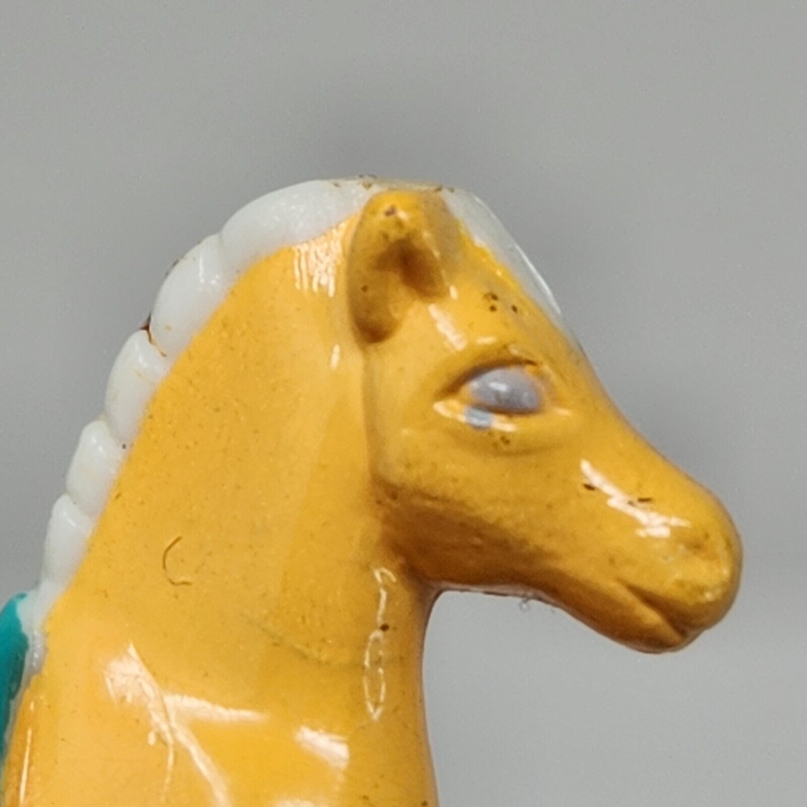 VINTAGE 1994 BLUEBIRD POLLY POCKET HAPPY HORSES YELLOW HORSE FIGURE