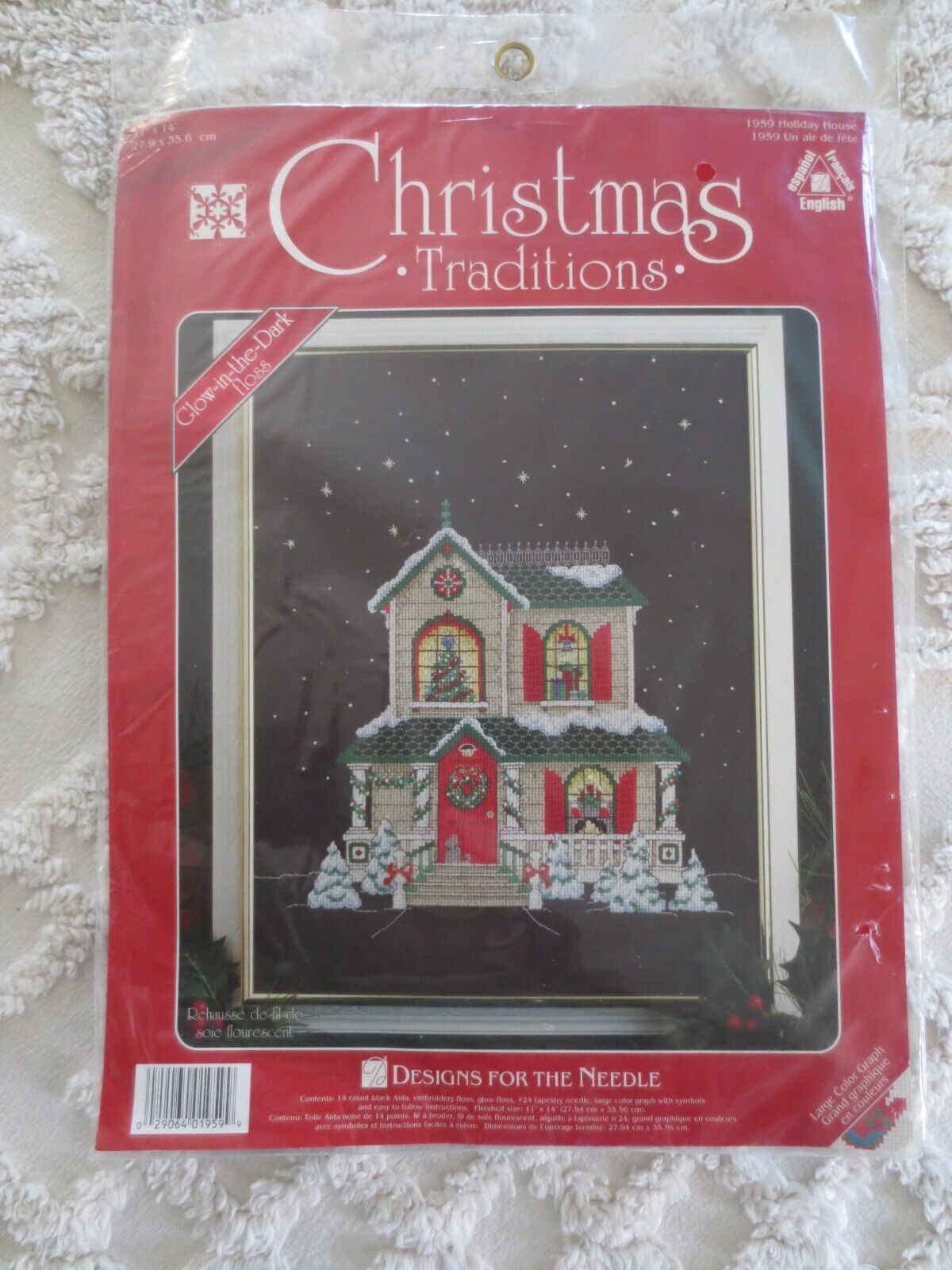 Designs For The Needle CHRISTMAS TRADITIONS HOLIDAY HOUSE Cross Stitch  KIT 1959 - $15.00