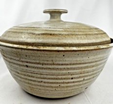 Studio Art Pottery Lidded Apple Baking Dish Serving Bowl - $16.82