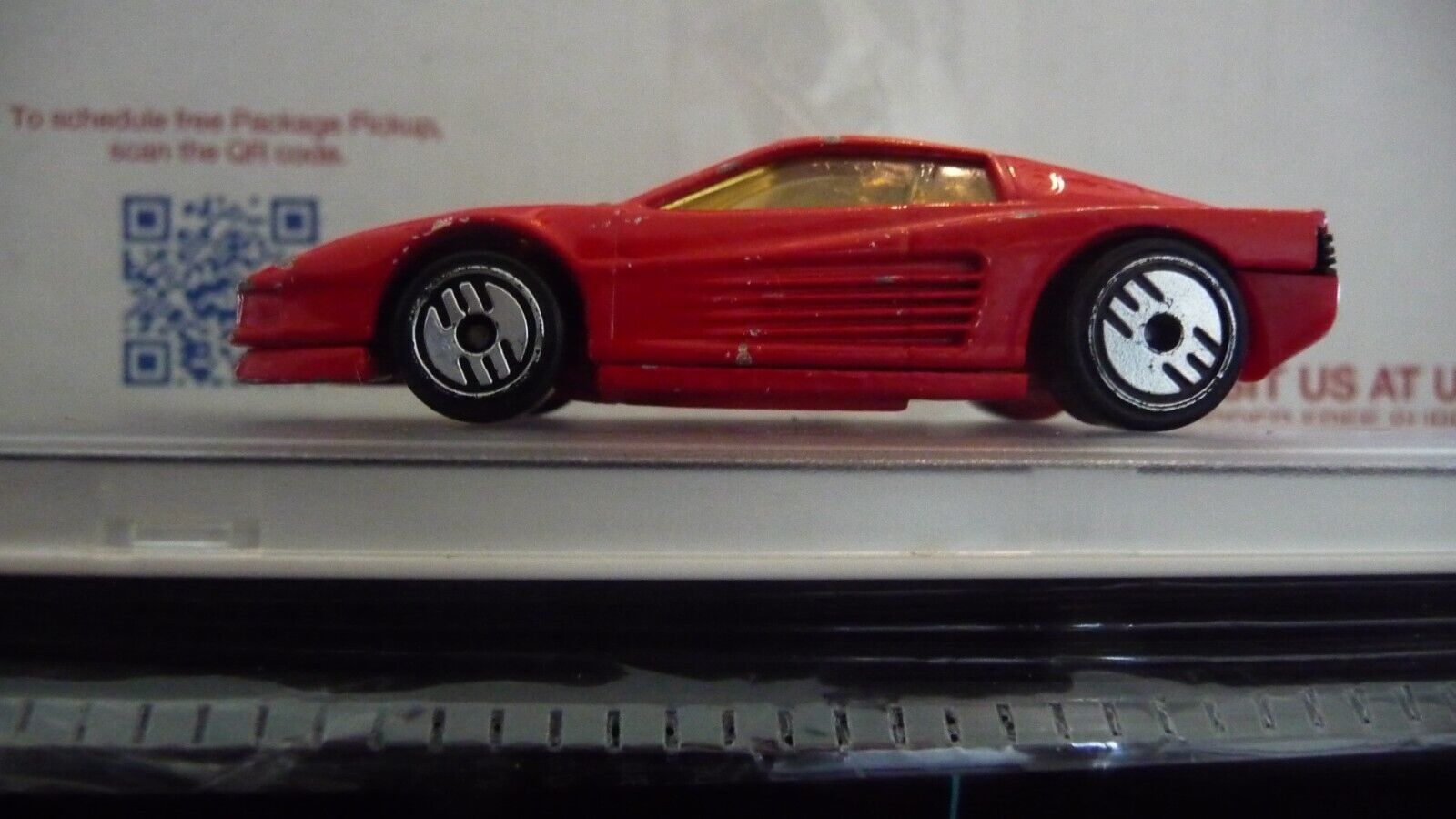 Vintage 1986 Mattel Hot Wheels Red Ferrari Testarossa Collectible Toy Car loose - $17.00