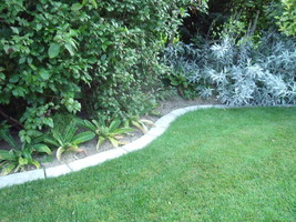 4 Curved Garden Edging Landscape Molds 2 ea. 7x9 & 7x17 Make Tree Circles, Walls image 7