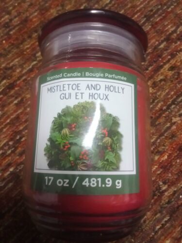 Mistletoe And Holly Scented Candle 17 Oz - $18.79