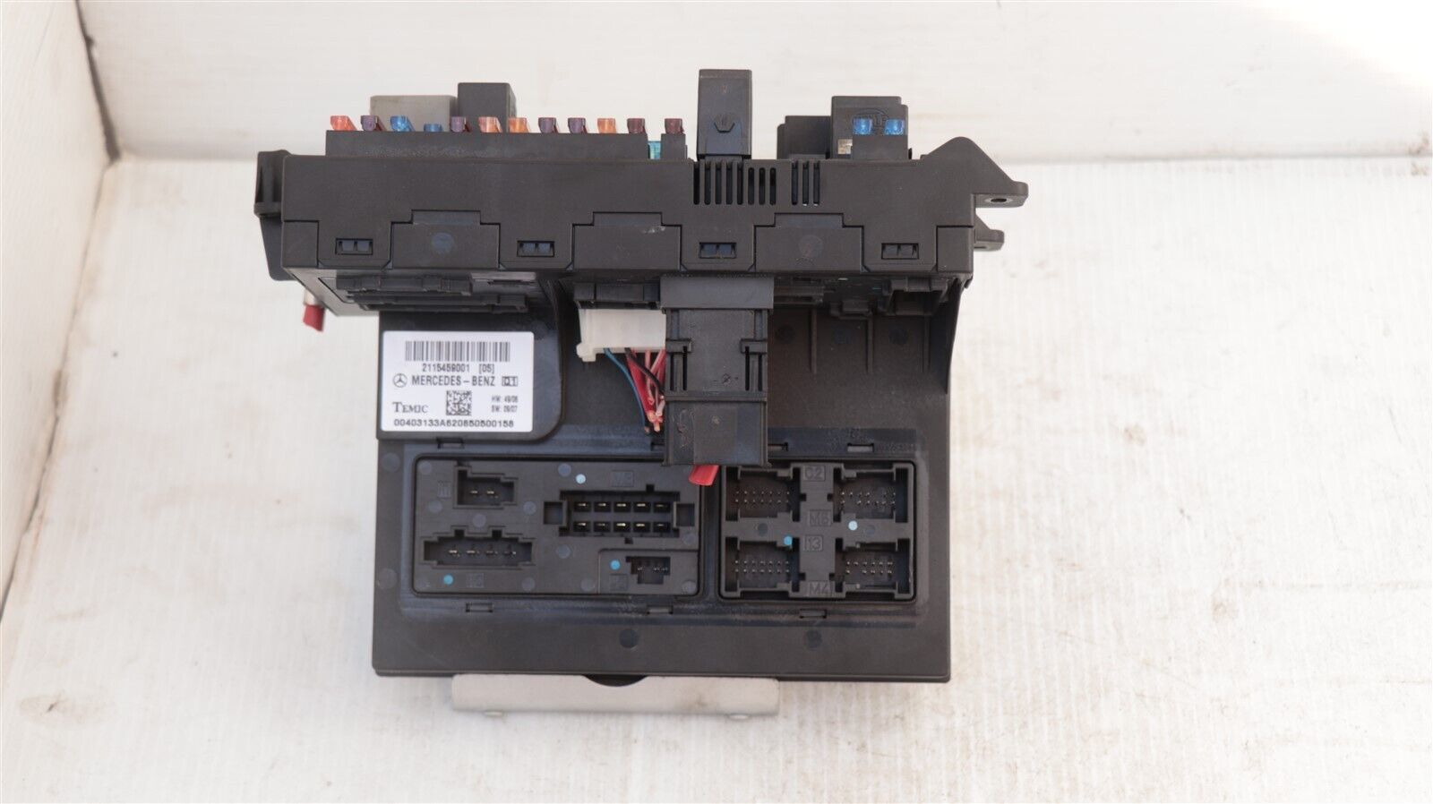 Mercedes W211 W219 Front Fuse Relay Box SAM Control Module 2115459001