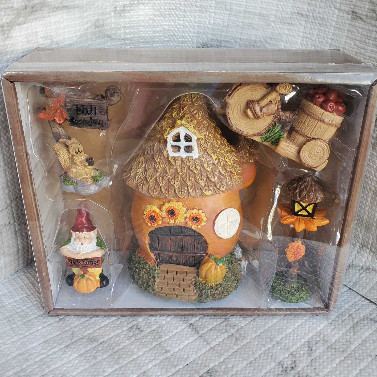 Fairy Garden House Beehive Cottage Plus Accessory Fairytale Gnomes