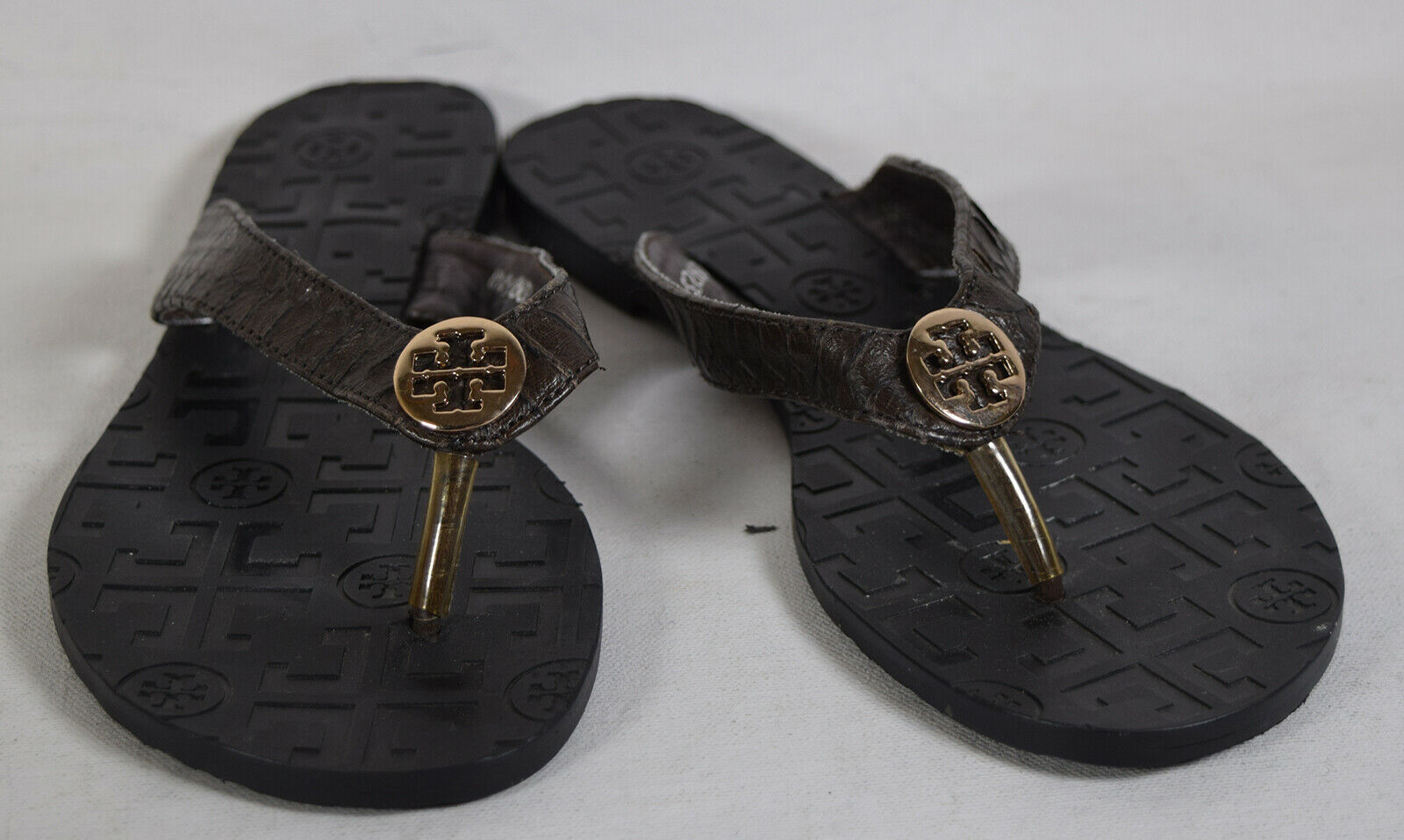 Tory burch thora hot sale flip flop