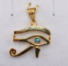 Egyptian carving Handmade Blue Eye Of Horus 18K Yellow Gold Pendant 3 Gr - $580.03