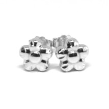 18K WHITE GOLD KIDS EARRINGS, FINELY HAMMERED MINI FLOWER DAISY, 0.3 INCHES - $200.64