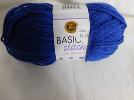 Lion Brand  Basic Stitch Anti Pilling Royal Blue Dye Lot  02 - $4.99