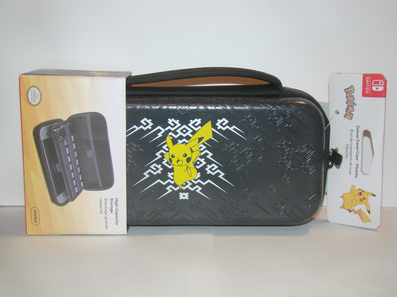 NINTENDO SWITCH - Deluxe Travel Case - Pikachu - Pokemon (New) - Cases ...