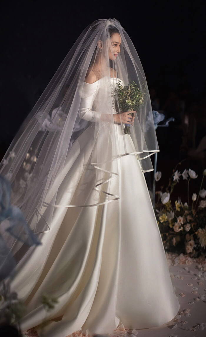 Cathedral Length Wedding Bridal Veil Full Edge Tulle White Veils Wedding  Photo - WEDDING ACCESSORY