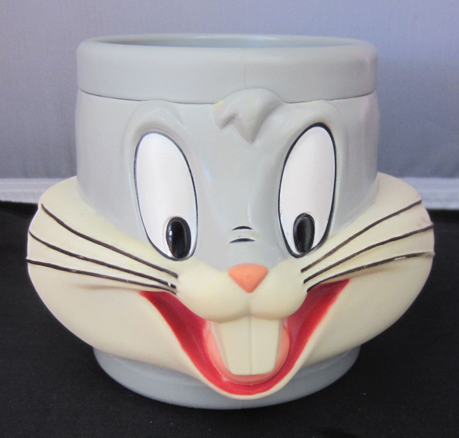 Looney Tunes 1998 Bugs Bunny Insulated Coffee Mug Cup Coffee Club