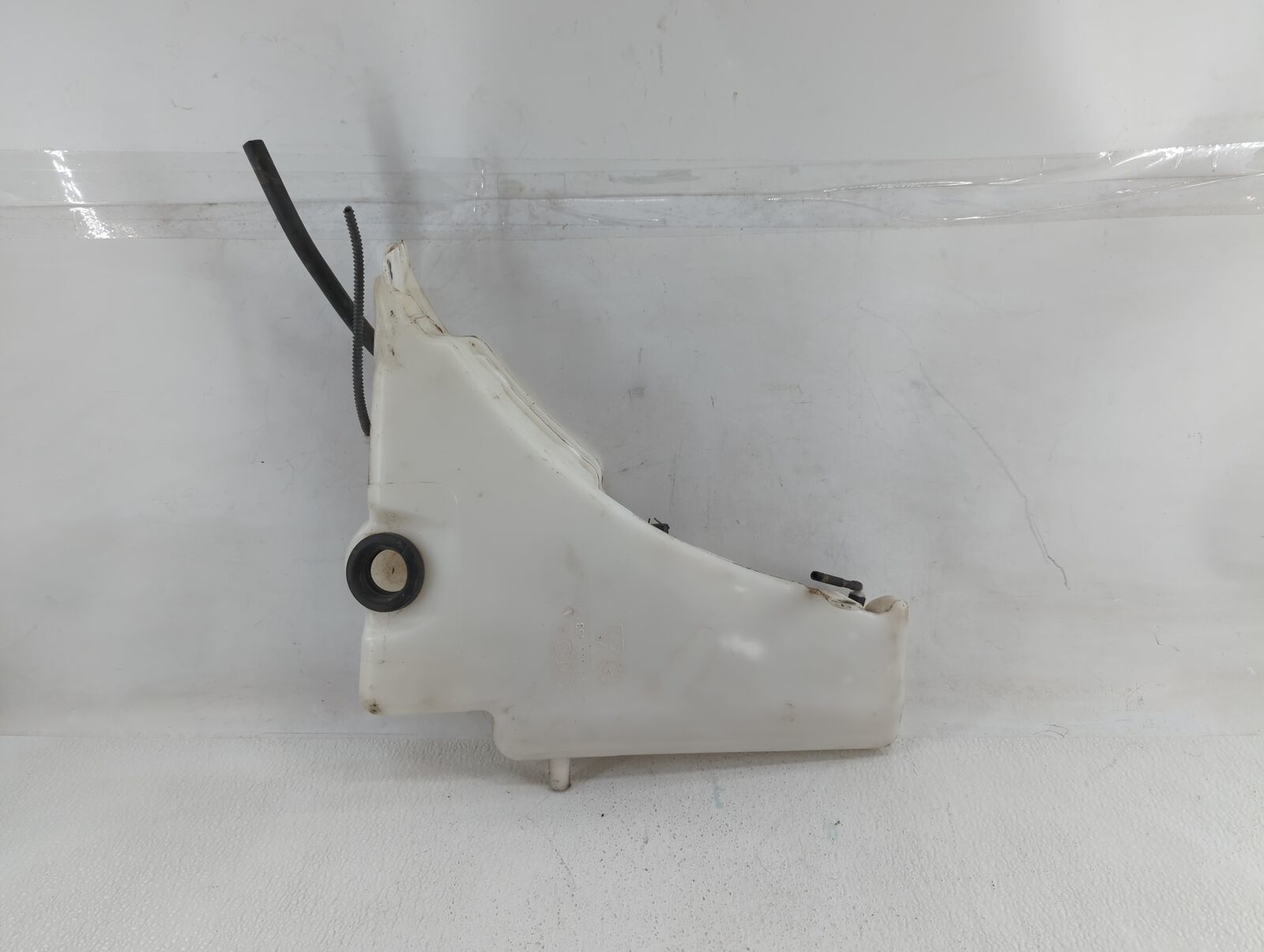 Coolant Overflow Hose For Audi A4/A5 – 2017-2018 2.0L Models, Rubber/Plastic, Direct Fit Replacement, OE# 8W0121081BL