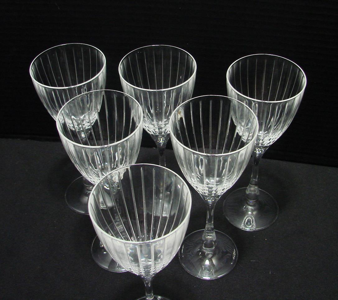 Royal Crystal Rock (RCR) Crystal Clear Wine Glasses ~ Set of 4 ~ 7 Tall