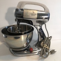 Vintage Black & Decker Electric 5 Speed Deluxe Hand Mixer & Beaters M22D -  NEW
