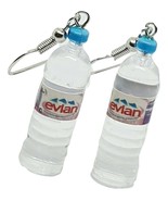 Orecchini bottiglia d&#39;acqua stile Evian pendenti con goccia Kitsch unico... - $3.99