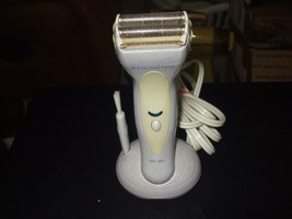 Remington Smooth &amp; Silky Titanium WDF-3500 Wet/Dry Womens Shaver - AS IS!!! - $12.86