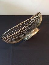 Vintage 80s Silver Plate Oval Wire Basket by International Silver Co.  image 4