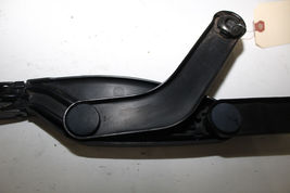 00-06 MERCEDES-BENZ W220 S500 S430 RIGHT FRONT WINDSHIELD WIPER ARM X949 image 8