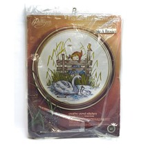 Exquisite Hummel Stitchery Mother Swan Crewel Stitchery Kit Paragon 0571 Vintage - $19.77