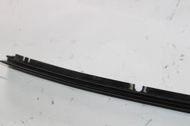 2005-2007 CADILLAC STS PASSENGER SIDE WINDOW TRIM WEATHER STRIP R2100 image 9