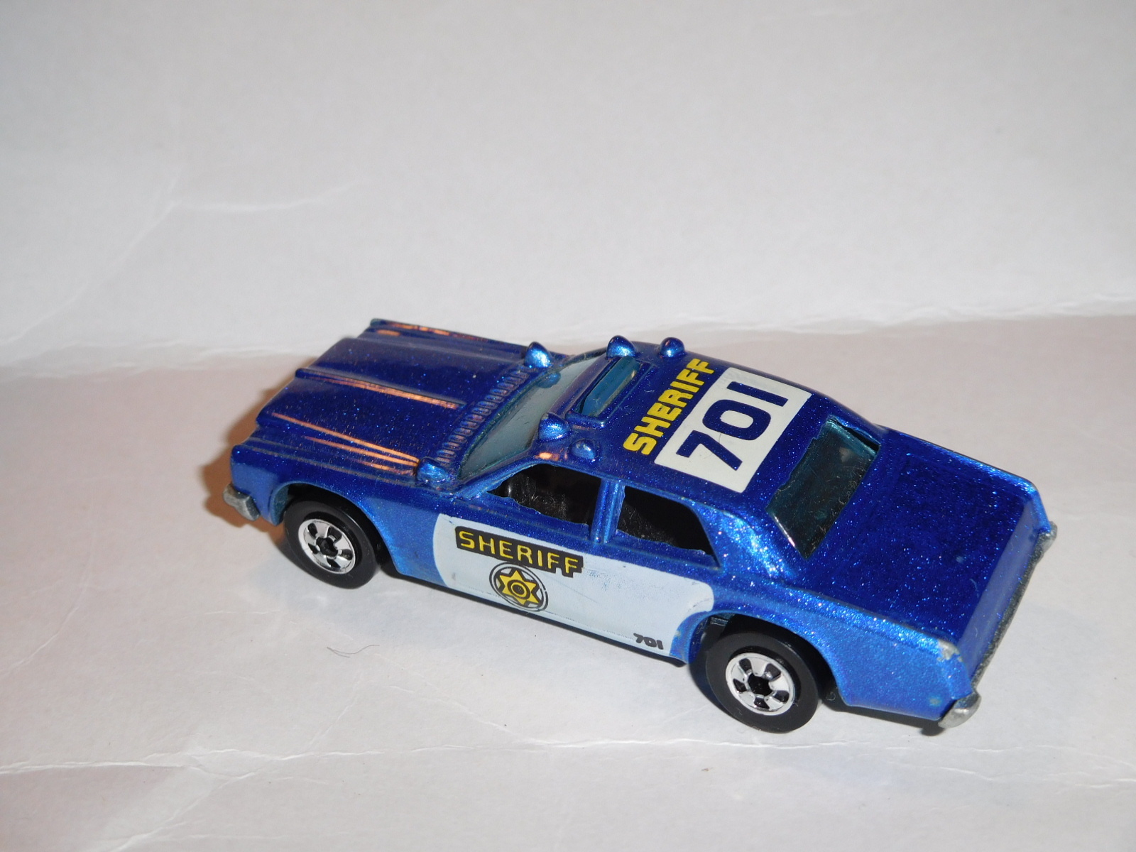 HOT WHEELS SHERIFF CAR #75 701 BLUE 1982