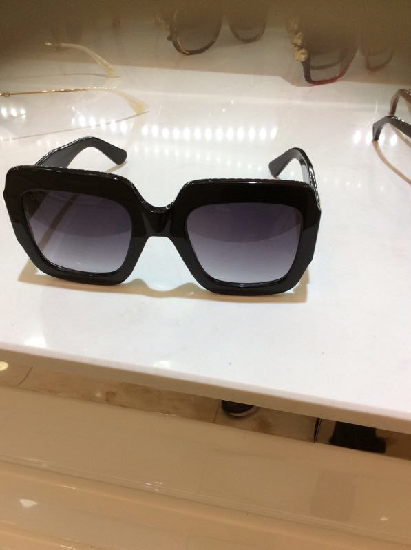 Gucci GG0053S Oversized Square Sunglasses in Black 100% UV