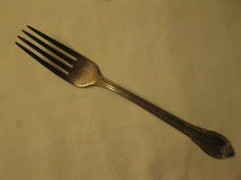 Rogers Bros. 1847 Remembrance Pattern Silver Plated 7.5" Table Fork #6 - $7.00