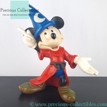 10 St. Louis Cardinals Mickey Statue  Mickey mouse art, Disney statues,  Mickey