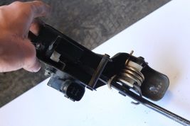 2001-2003 TOYOTA PRIUS ENGINE BAY FUSE RELAY BOX R3471 image 9