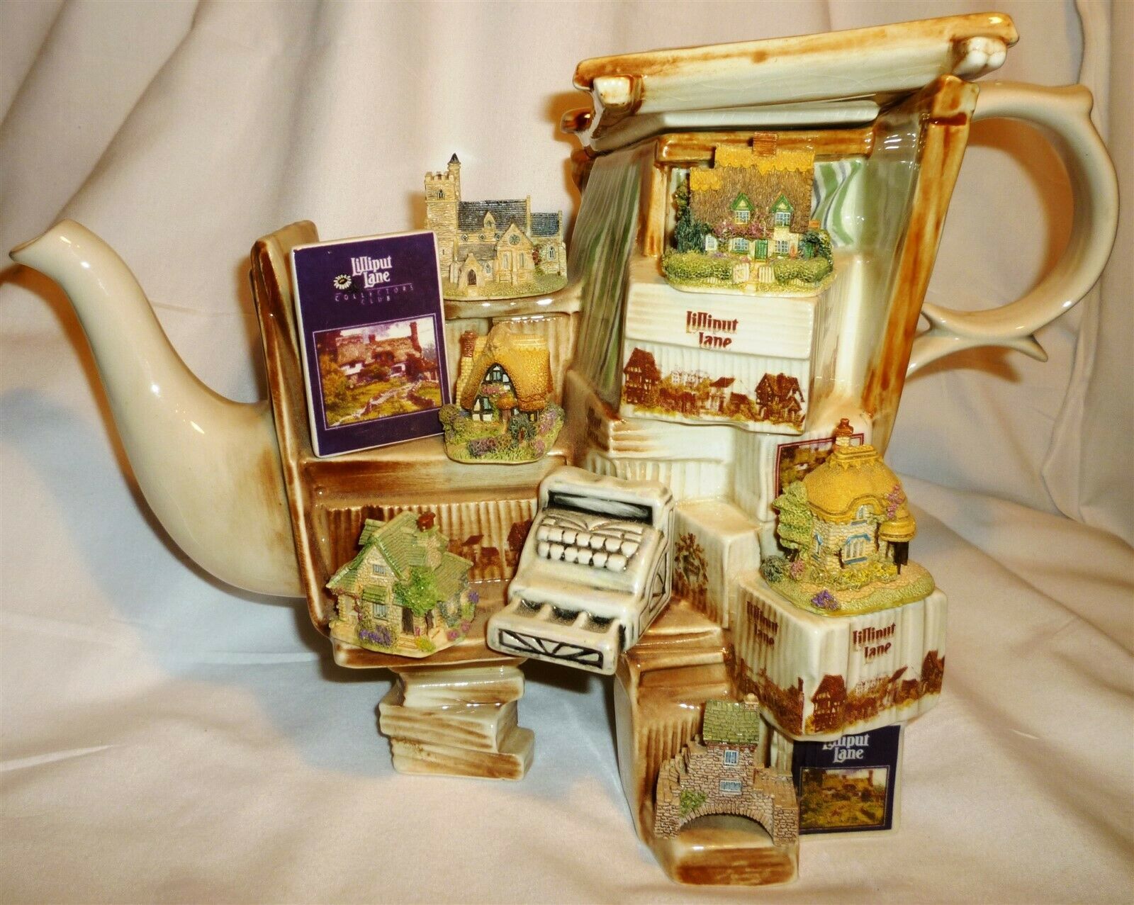 COLLECTIBLE PAUL CARDEW 1996 LILLIPUT LANE LARGE MARKET STALL TEAPOT SIGNED Teapots & Tea Sets