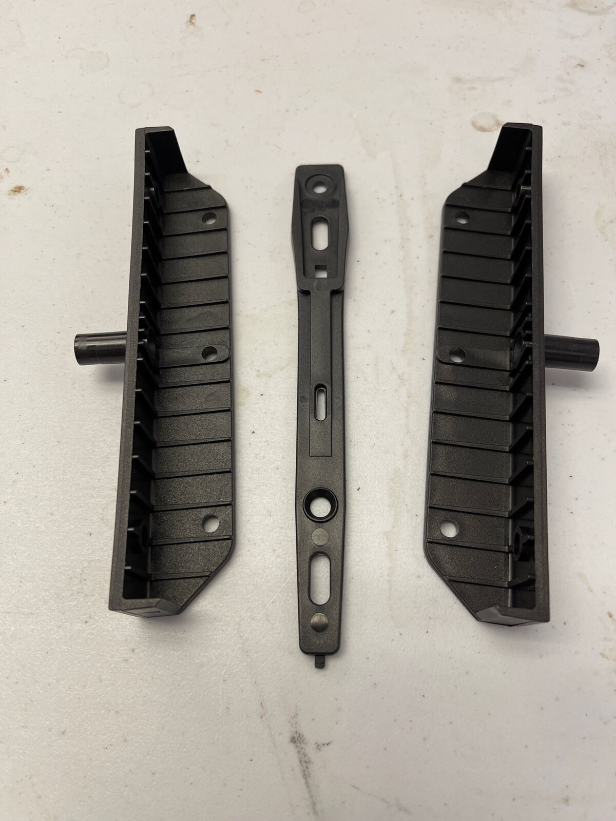 Nuvo Iron Louver Blinds & Shutter System LSB48 End Bracket Pair and Actuator Other