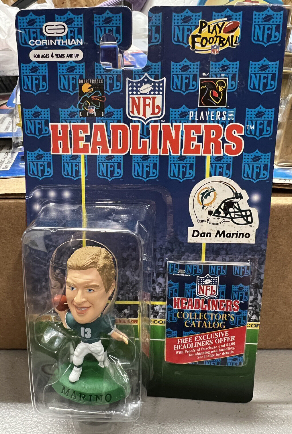 1996 NFL Corinthian Headliners Dan Marino Miami Dolphins Action Figure Action Figures
