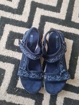 Mountain Warehouse Strappy Walking  Sandals, Size UK 7/ Eur40 - $19.68