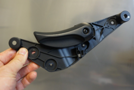 11-2016 bmw 535i 528i f10 550i hood bonnet release handle lever pull arm oem - $39.87