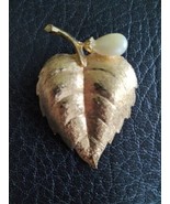 Vintage Gold Tone Pearl Leaf Avon Perfume Compact Brooch Pin - $17.81