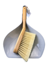 Modern Dust Pan and Brush Set – Farmhouse Pottery