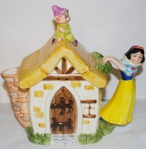Disney Snow White & Seven Dwarfs Cottage Ceramic Teapot with Dopey EXCELLENT - $38.69