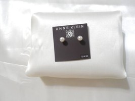 Anne Klein 1/4&quot; Gold Tone 7mm Pearl Stud Earrings Y617 - $7.71